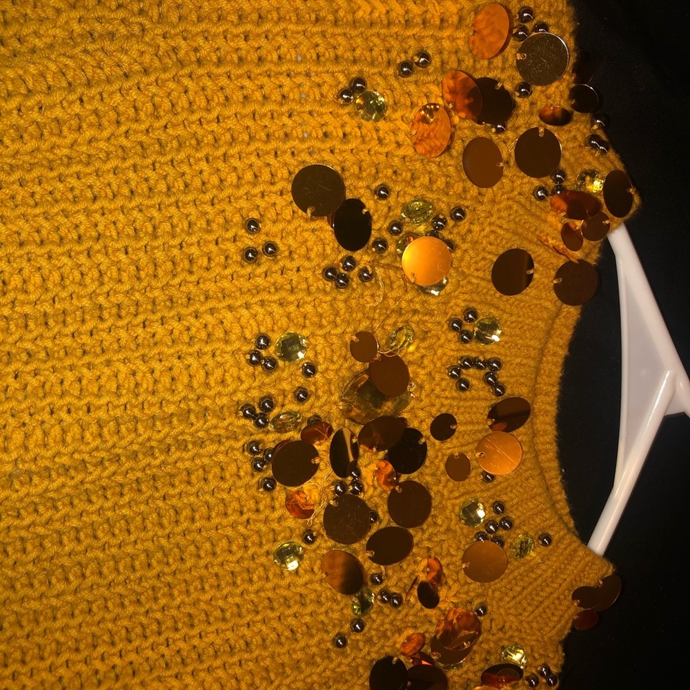 Sweater vest